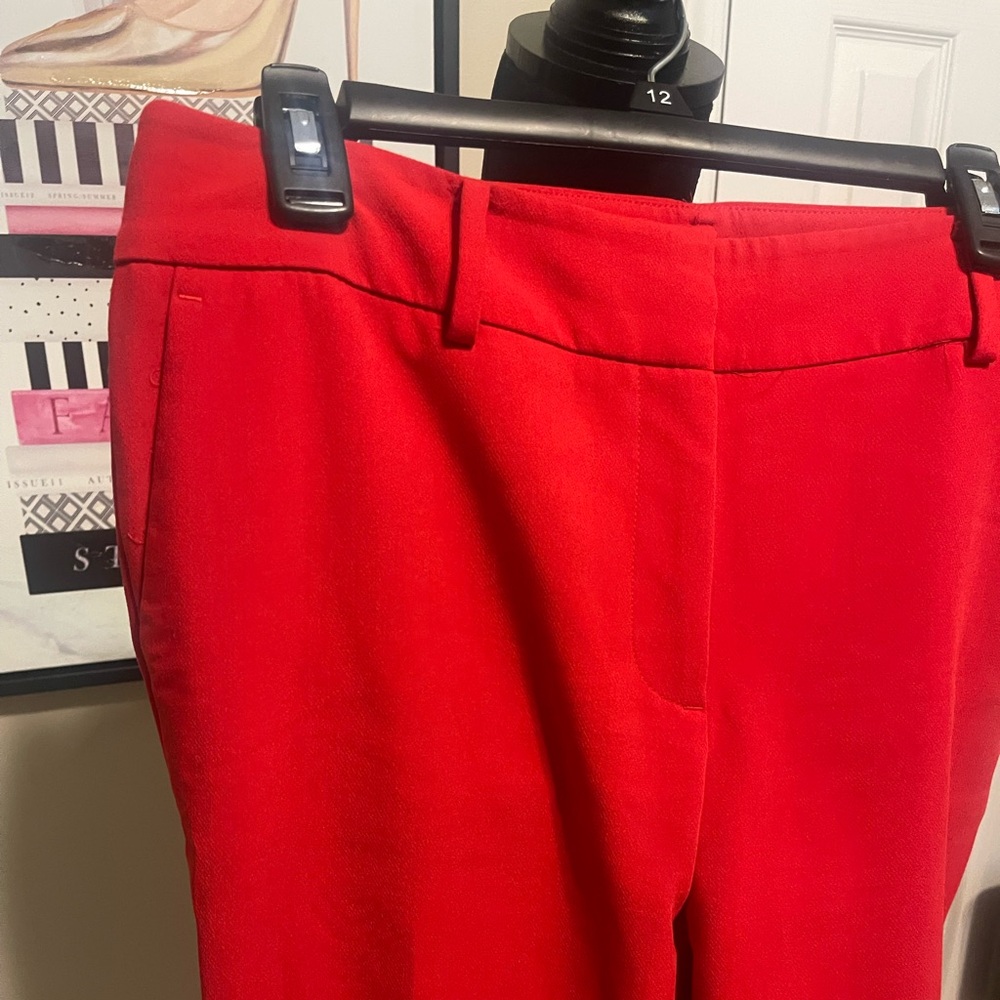 Ann Taylor Factory red crop pants size 8
